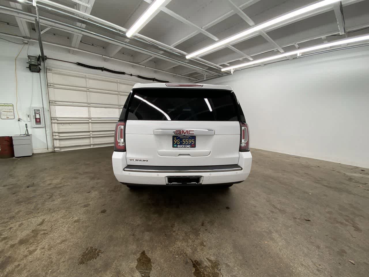 Used 2016 GMC Yukon Denali w/ Open Road Package AWD/4WD image 5