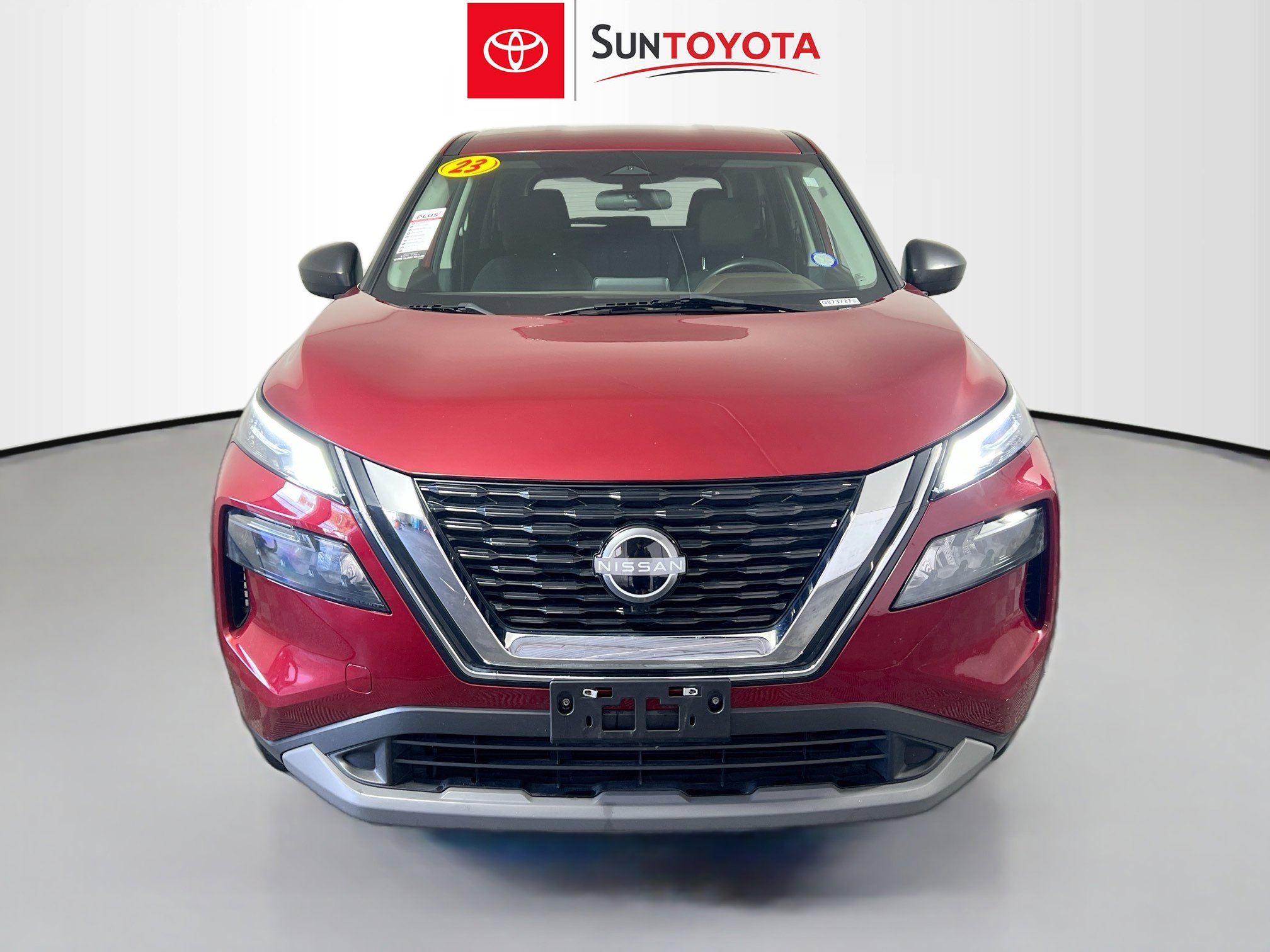 Used 2023 Nissan Rogue S image 10