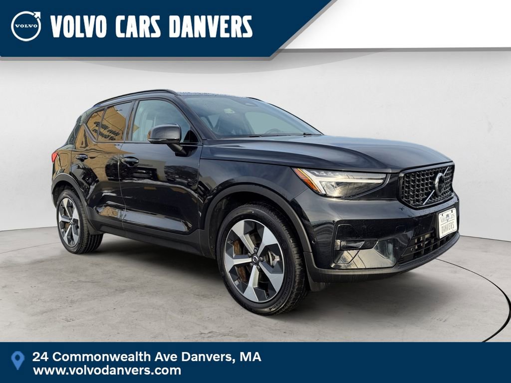 Certified 2025 Volvo XC40 B5 Plus