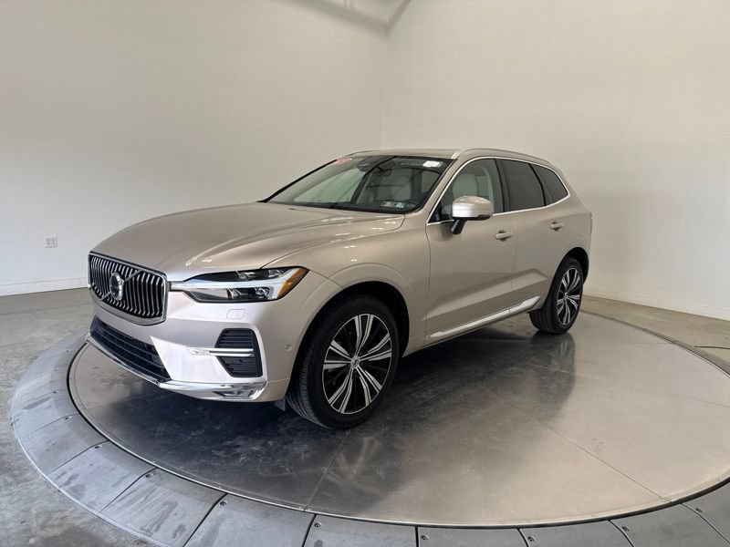 Used 2023 Volvo XC60 B5 Plus w/ Climate Package AWD/4WD image 3