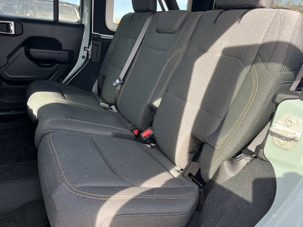 Used 2024 Jeep Wrangler Unlimited Sport AWD/4WD image 23