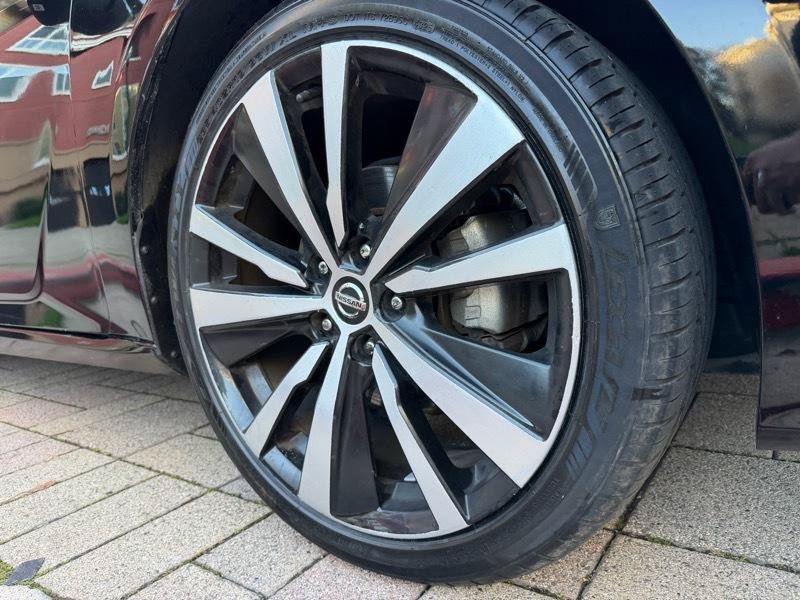 Used 2021 Nissan Altima 2.5 SR FWD image 41