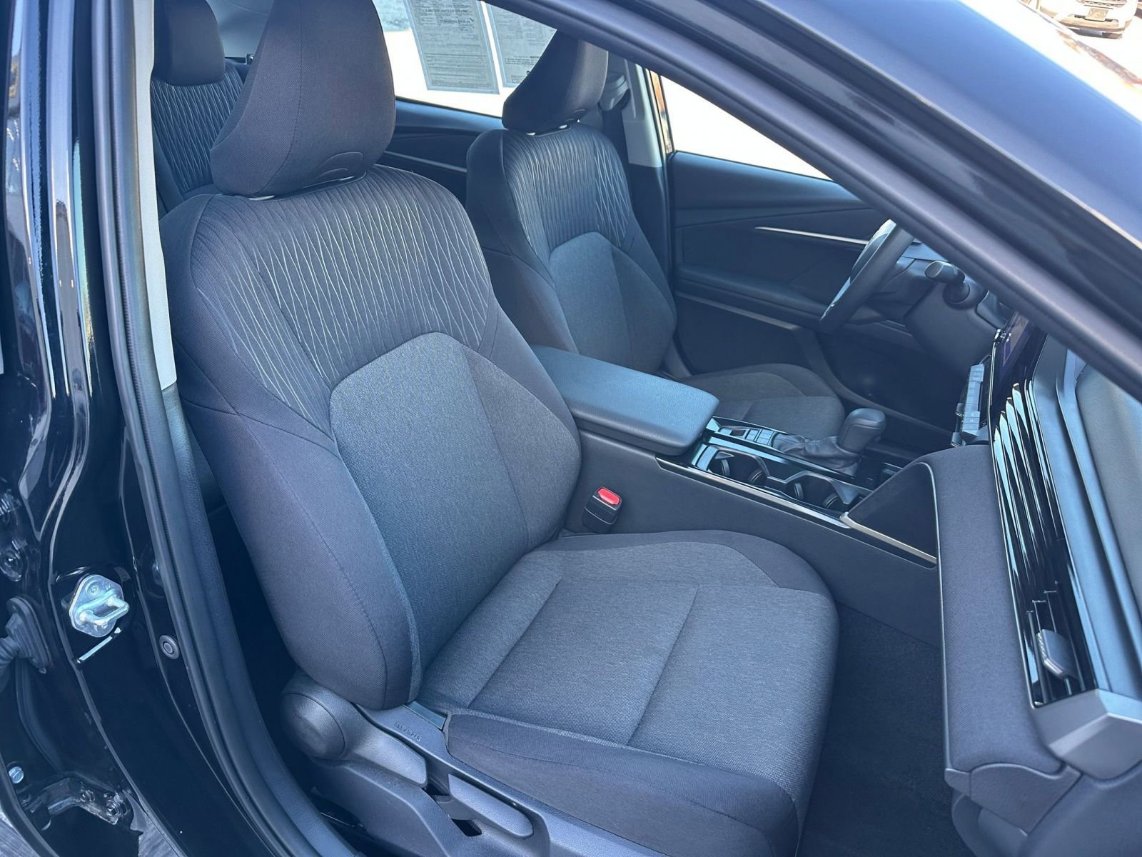 Used 2025 Toyota Camry LE image 35