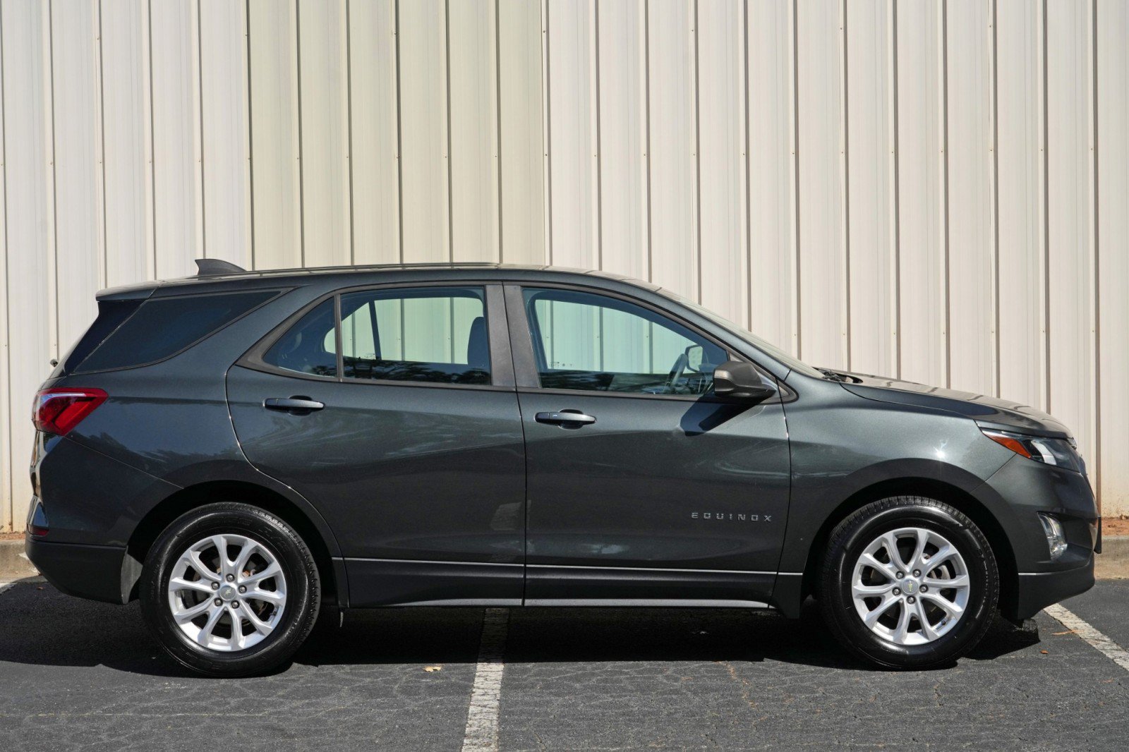 Used 2020 Chevrolet Equinox LS FWD image 45