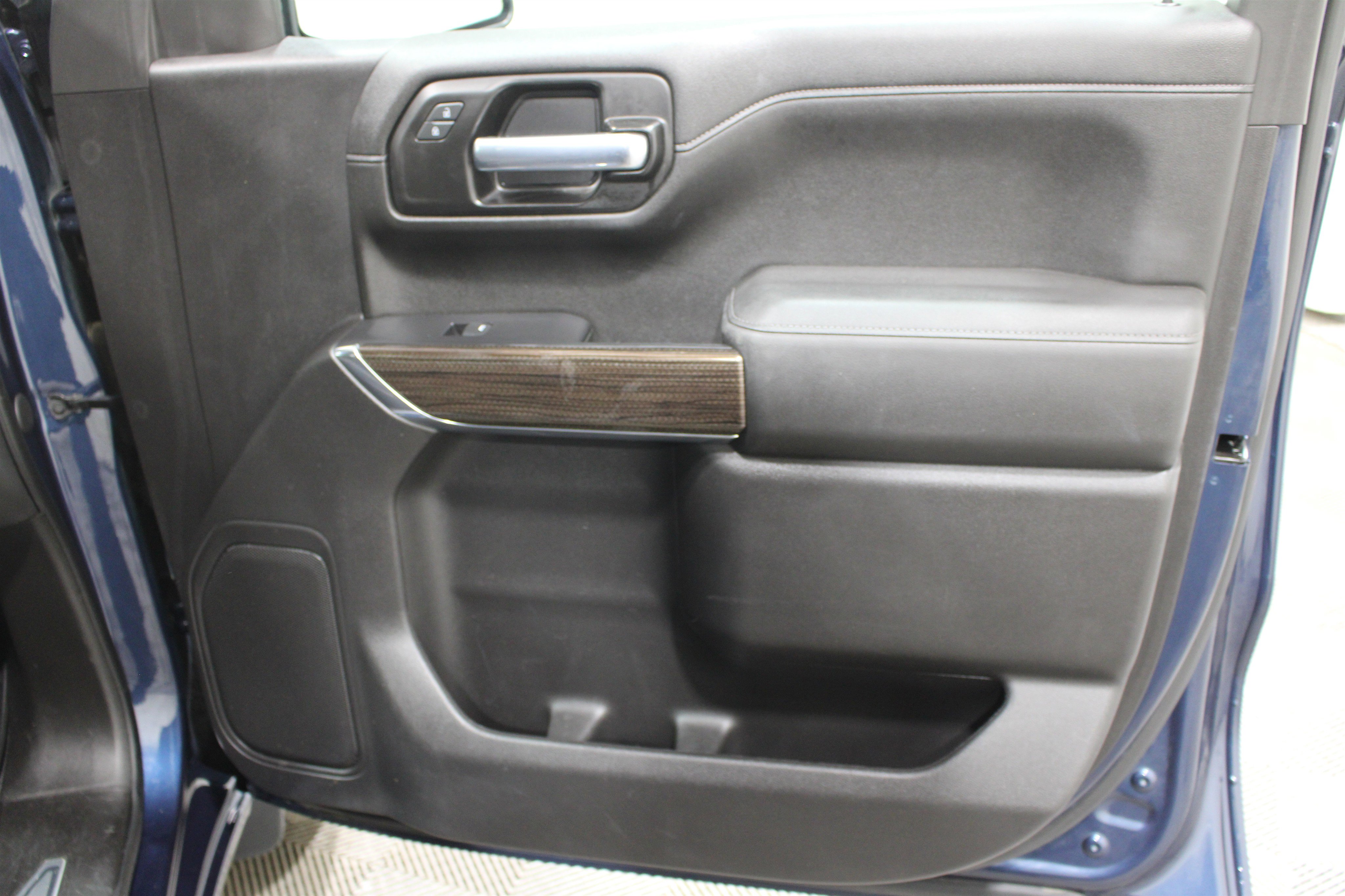 Used 2021 Chevrolet Silverado 1500 RST image 28