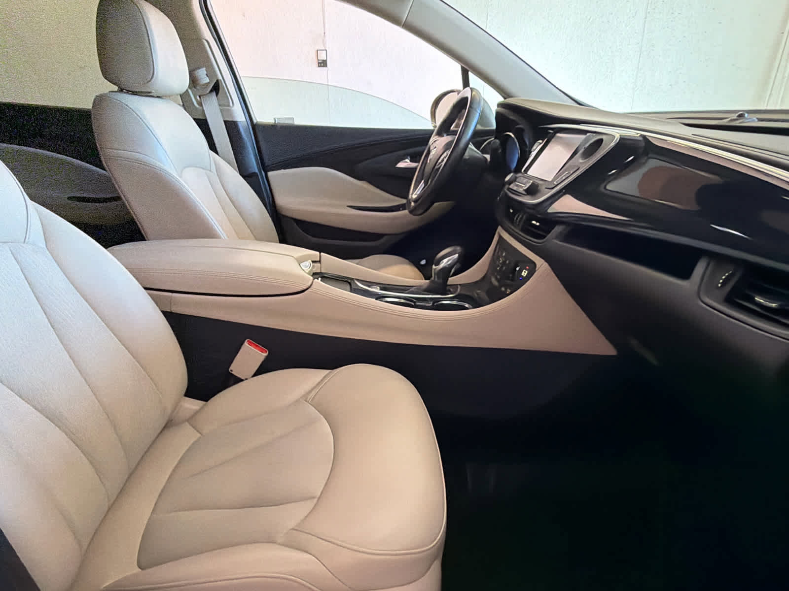 Used 2018 Buick Envision Preferred image 22