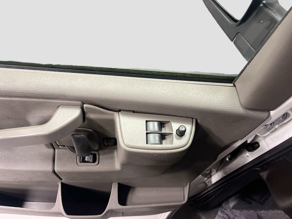 Used 2024 Chevrolet Express 2500 w/ Driver Convenience Package image 17