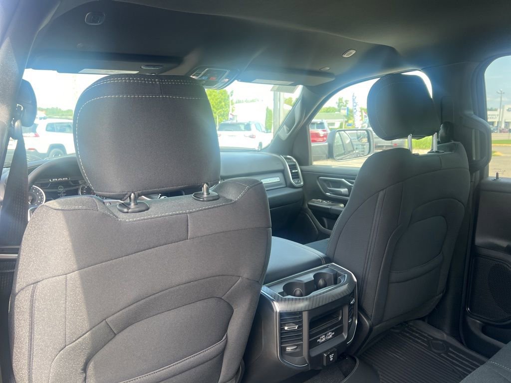 New 2026 RAM 1500 4x4 Crew Cab image 13