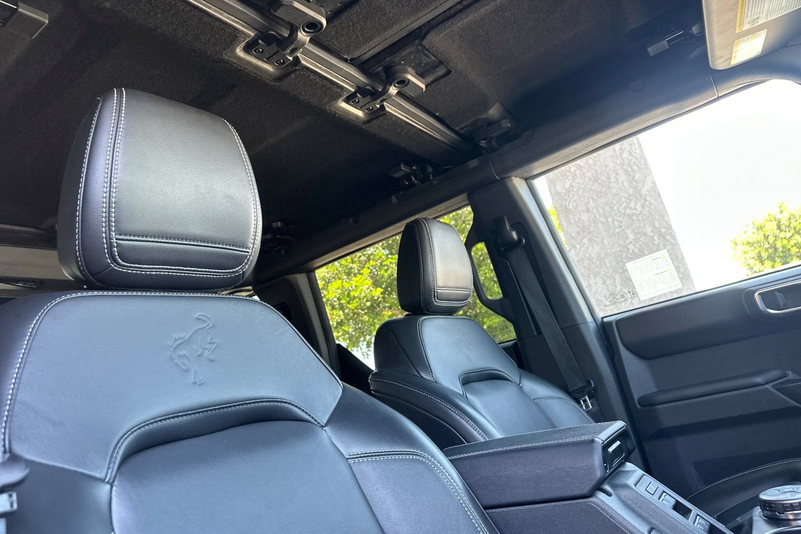 Used 2025 Ford Bronco Outer Banks AWD/4WD image 17
