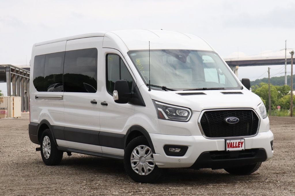 Used 2023 Ford Transit 350 XLT RWD image 2