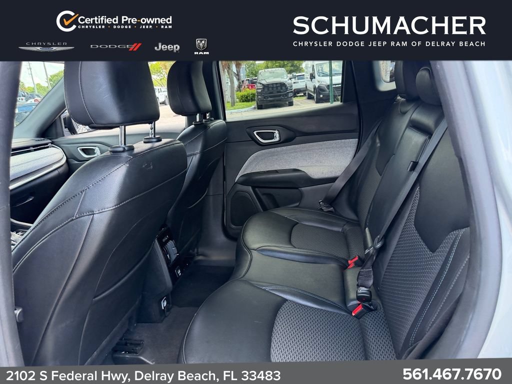 Used 2024 Jeep Compass Latitude AWD/4WD image 13