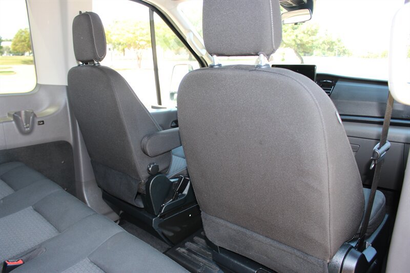 Used 2023 Ford Transit 350 XLT RWD image 18
