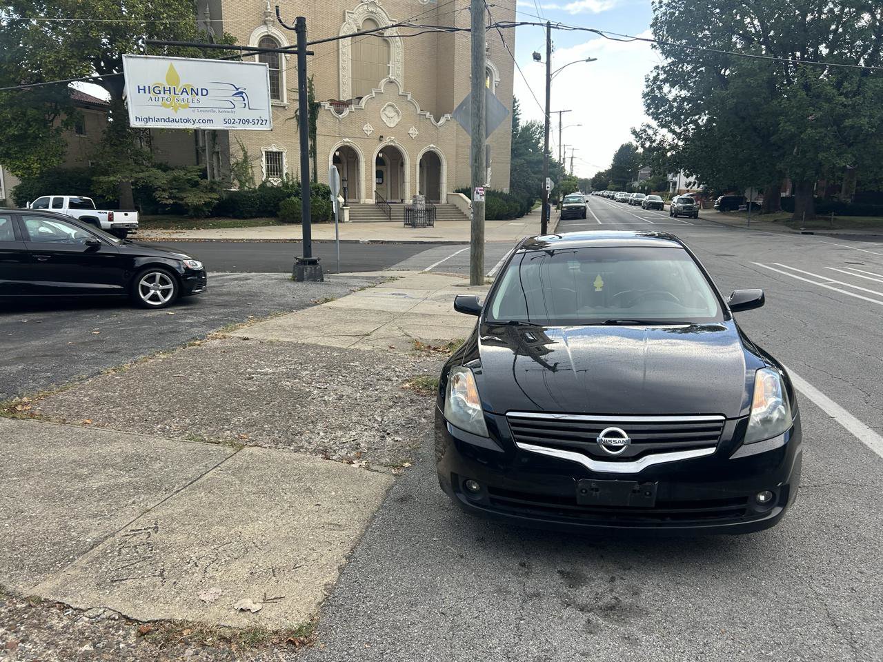 Used 2009 Nissan Altima 2.5 SL w/ Technology Pkg FWD image 2