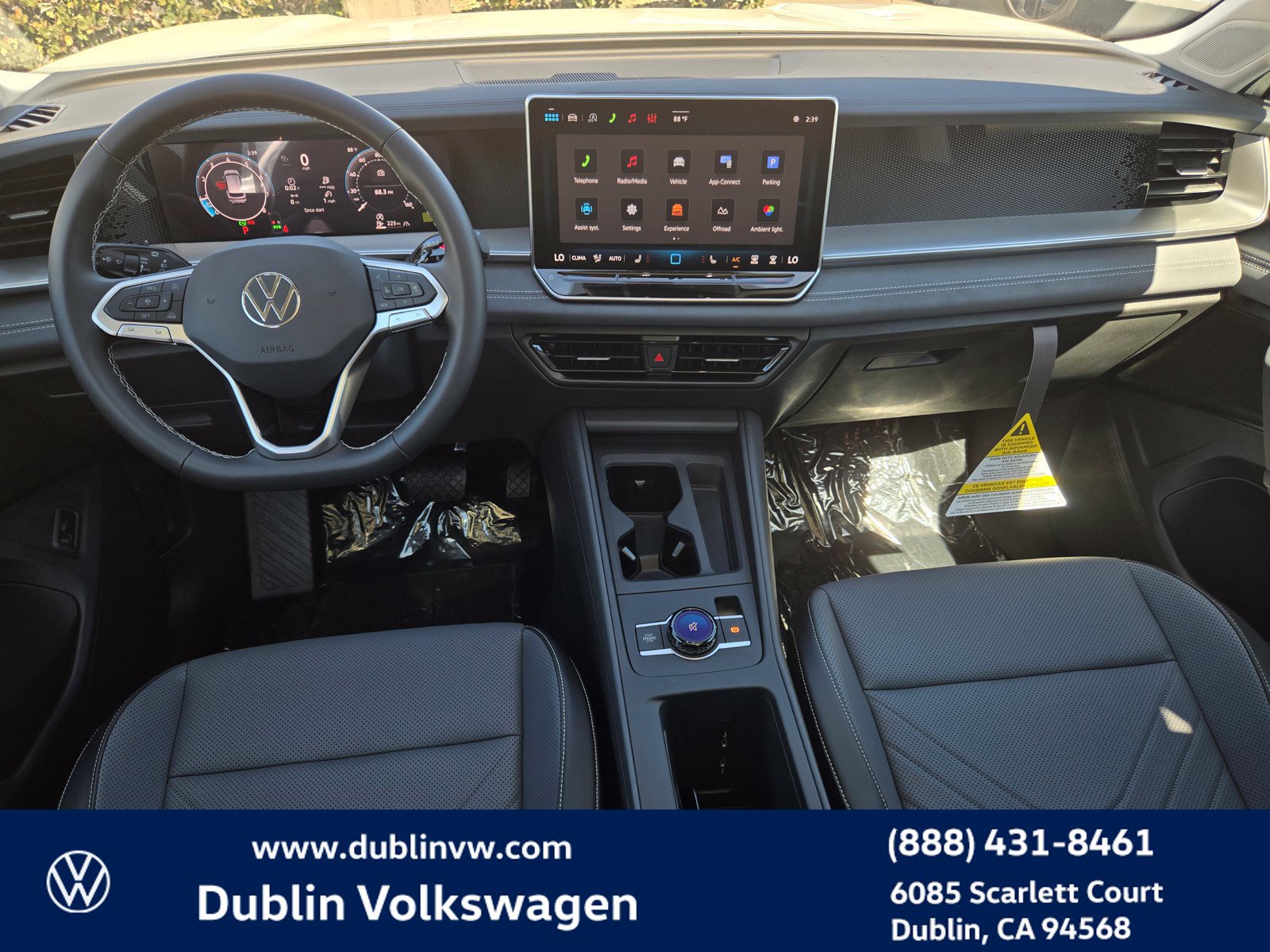 New 2026 Volkswagen Tiguan SE AWD/4WD image 12