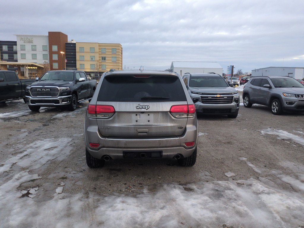 Used 2016 Jeep Grand Cherokee Overland w/ Advanced Technology Group image 7
