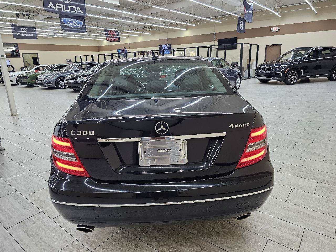 Used 2013 Mercedes-Benz C 300 4MATIC Sedan w/ Multimedia Pkg image 7