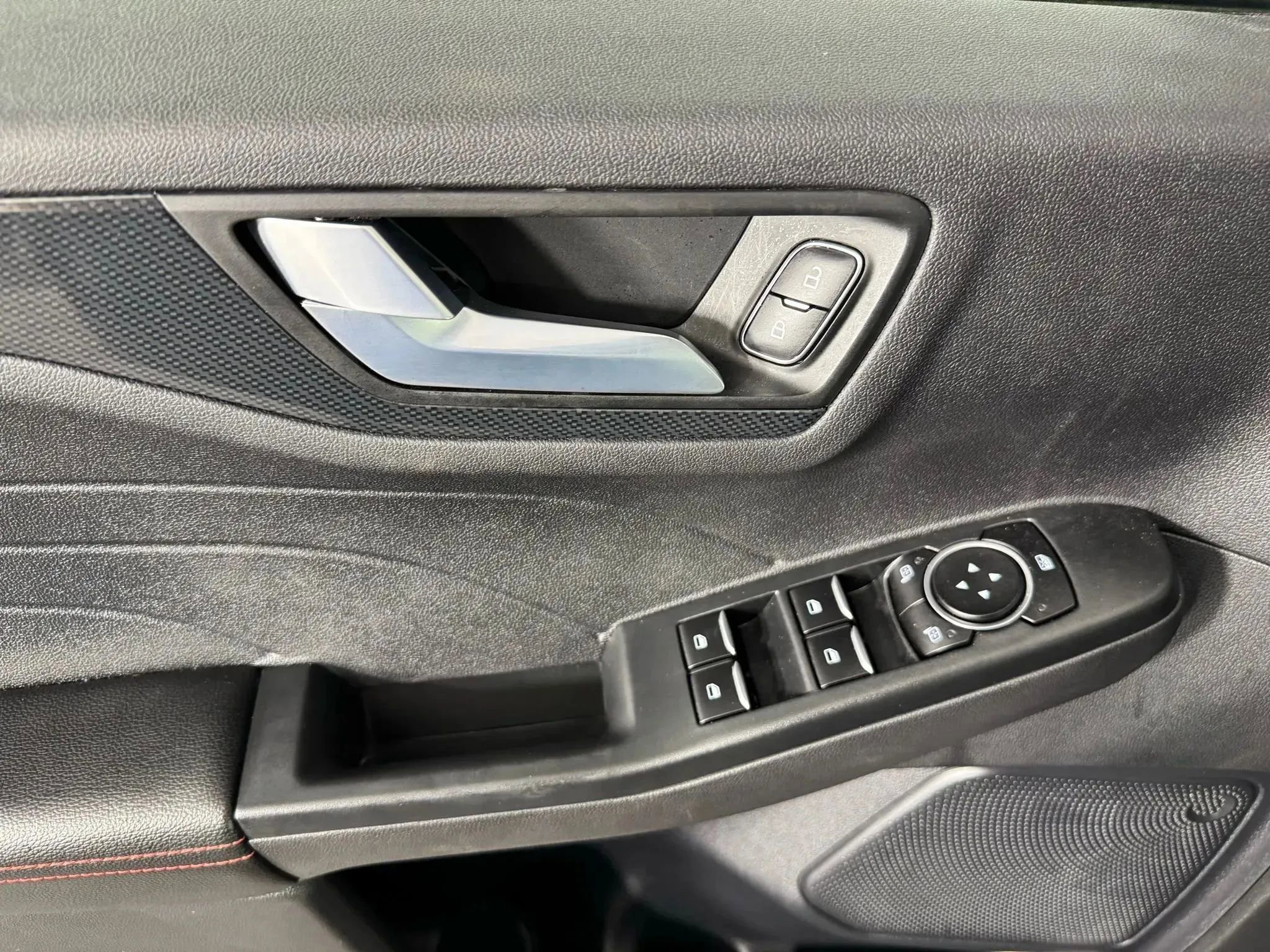 Used 2023 Ford Escape ST-Line image 39