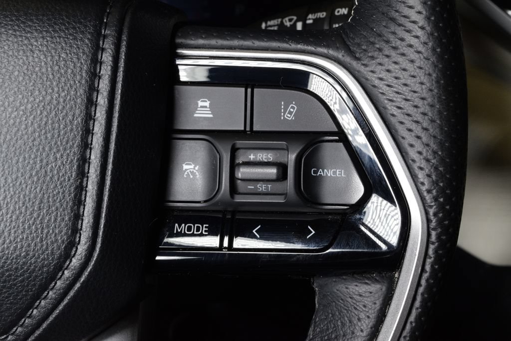 Used 2023 Toyota Sequoia Capstone AWD/4WD image 21