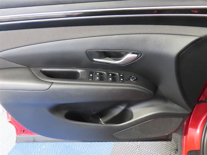 Used 2023 Hyundai Tucson SEL w/ Convenience Package AWD/4WD image 16