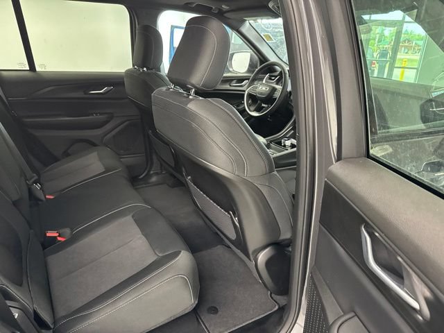 New 2026 Jeep Grand Cherokee Laredo X AWD/4WD image 24