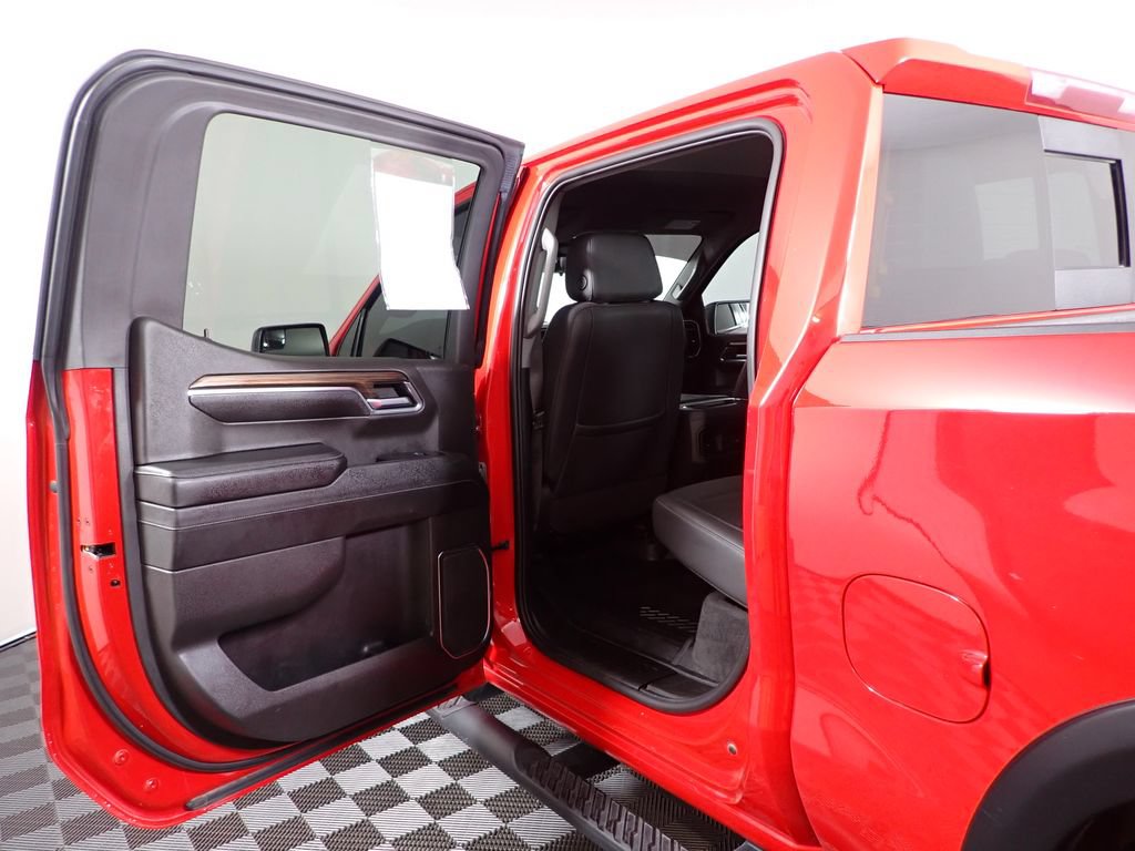 Used 2024 Chevrolet Silverado 1500 LT Trail Boss w/ Convenience Package II AWD/4WD image 32