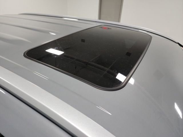 Used 2022 Toyota Highlander Bronze Edition image 17