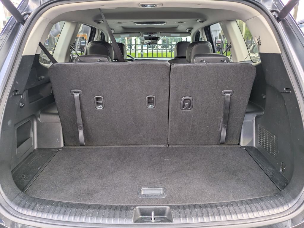 Used 2025 Kia Telluride S image 29