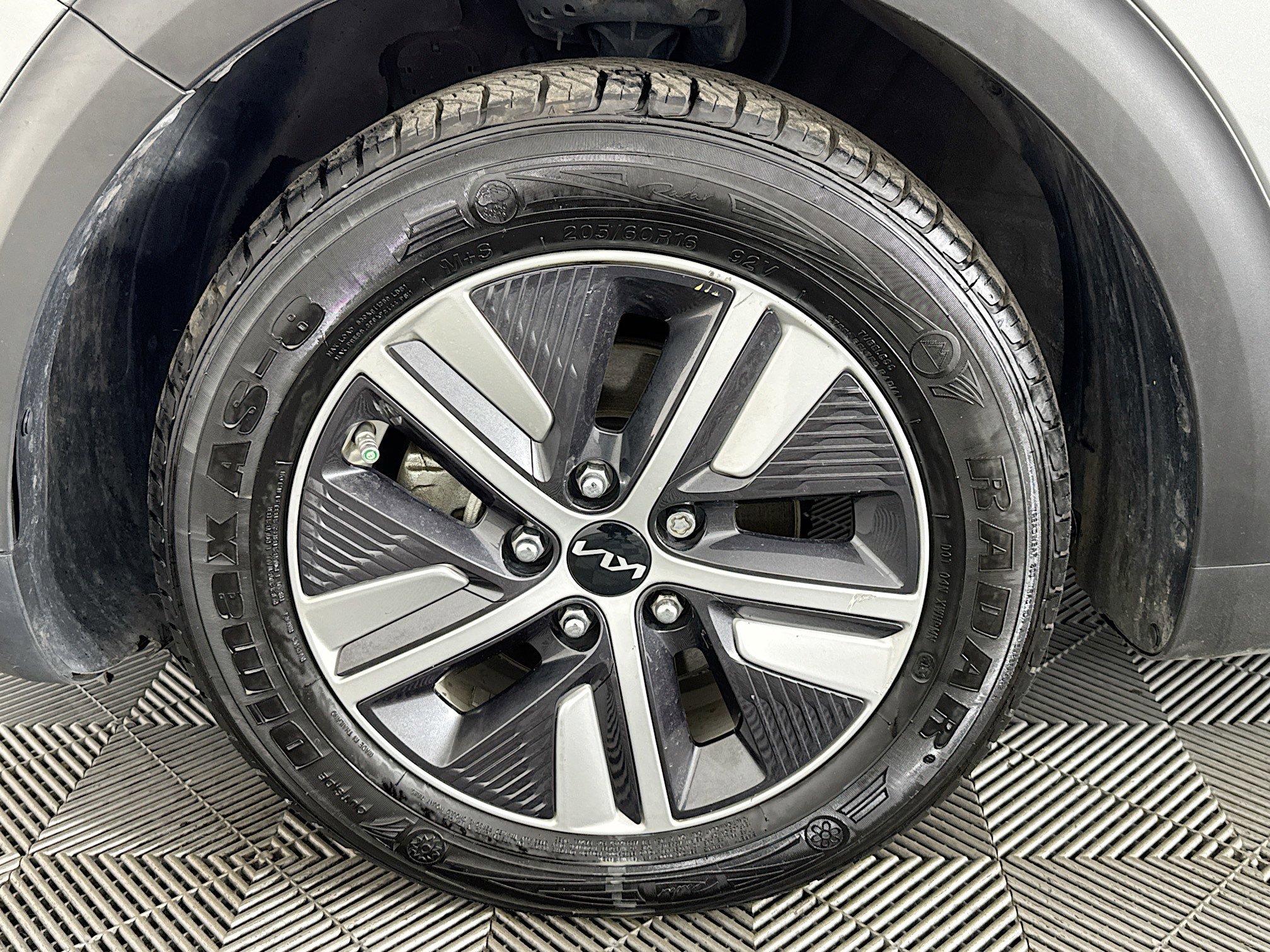 Used 2022 Kia Niro LXS image 37