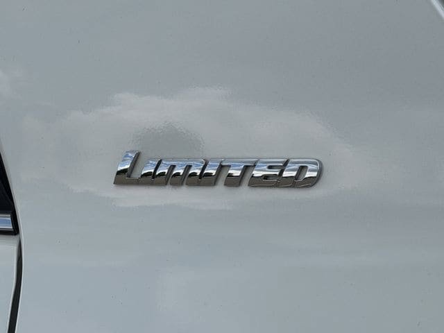 Used 2015 Toyota 4Runner Limited RWD image 9