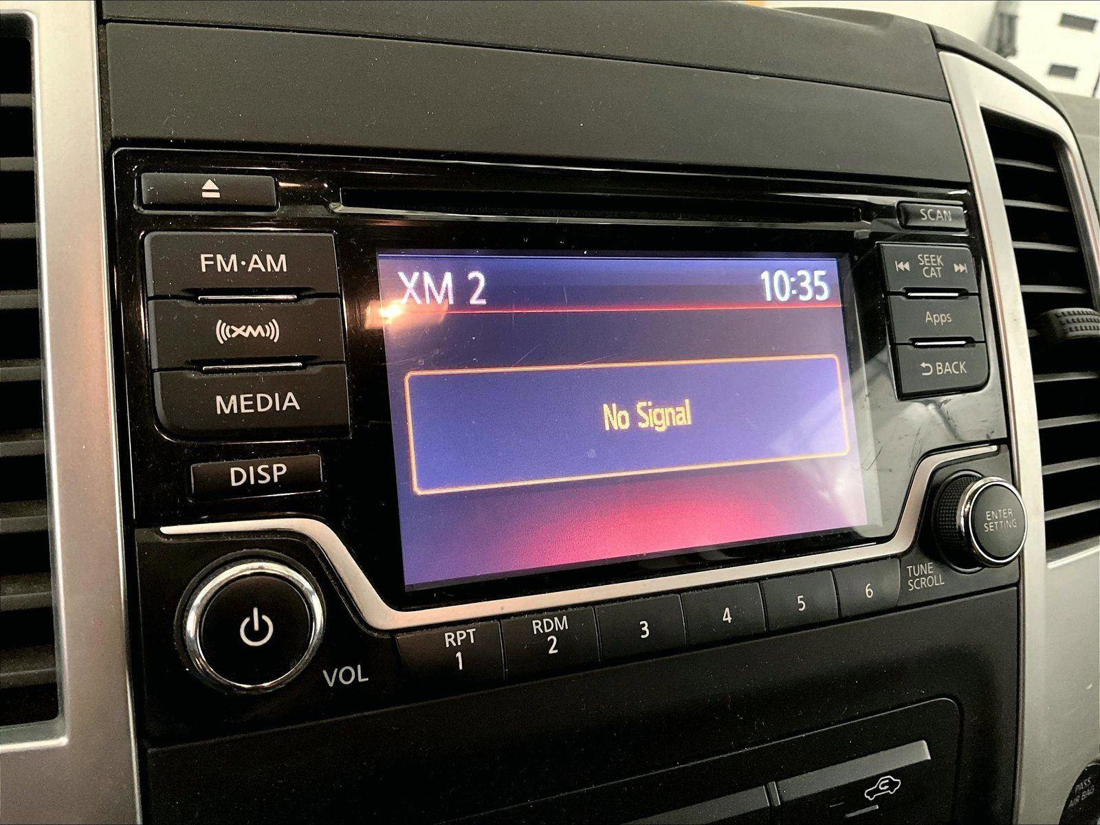 Used 2015 Nissan Frontier SV image 21