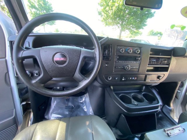 Used 2021 GMC Savana 2500 image 27