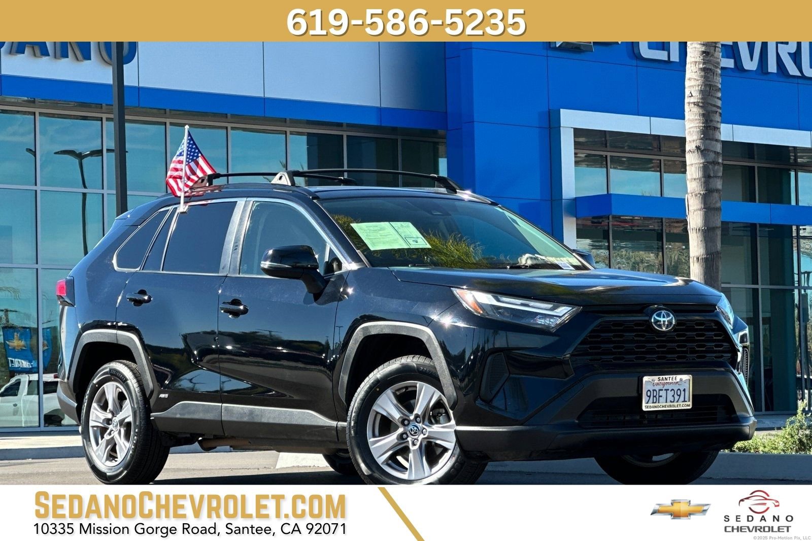 Used 2022 Toyota RAV4 XLE w/ Convenience Package image 1