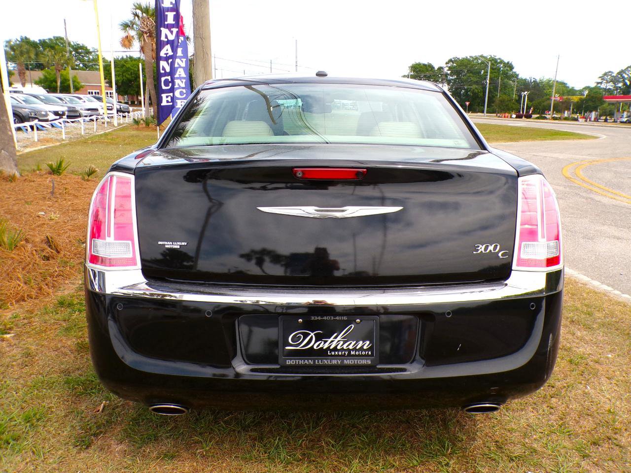 Used 2013 Chrysler 300 C w/ Beats Audio Group RWD image 6