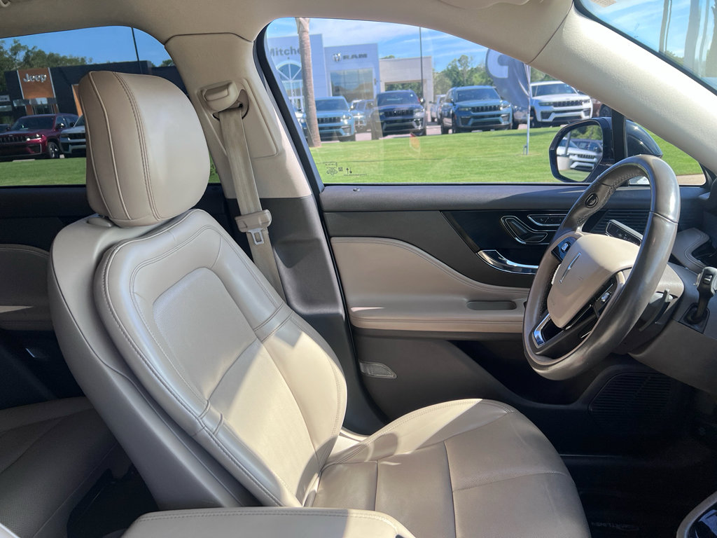 Used 2020 Lincoln Corsair AWD w/ Equipment Group 101A image 14