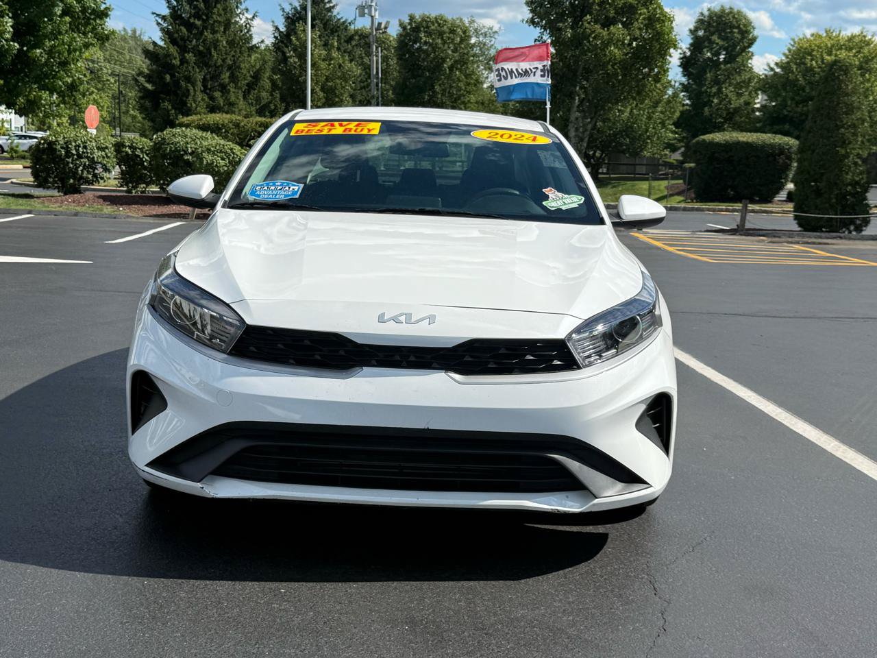 Used 2024 Kia Forte LXS FWD image 2