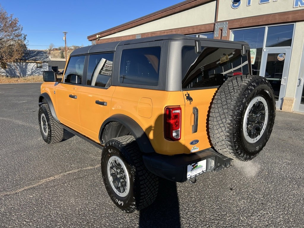 Used 2022 Ford Bronco Black Diamond image 3