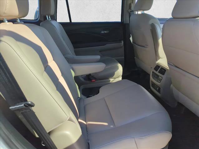 Used 2021 Honda Pilot Touring image 23