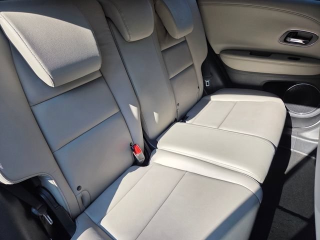 Used 2018 Honda HR-V EX-L image 6