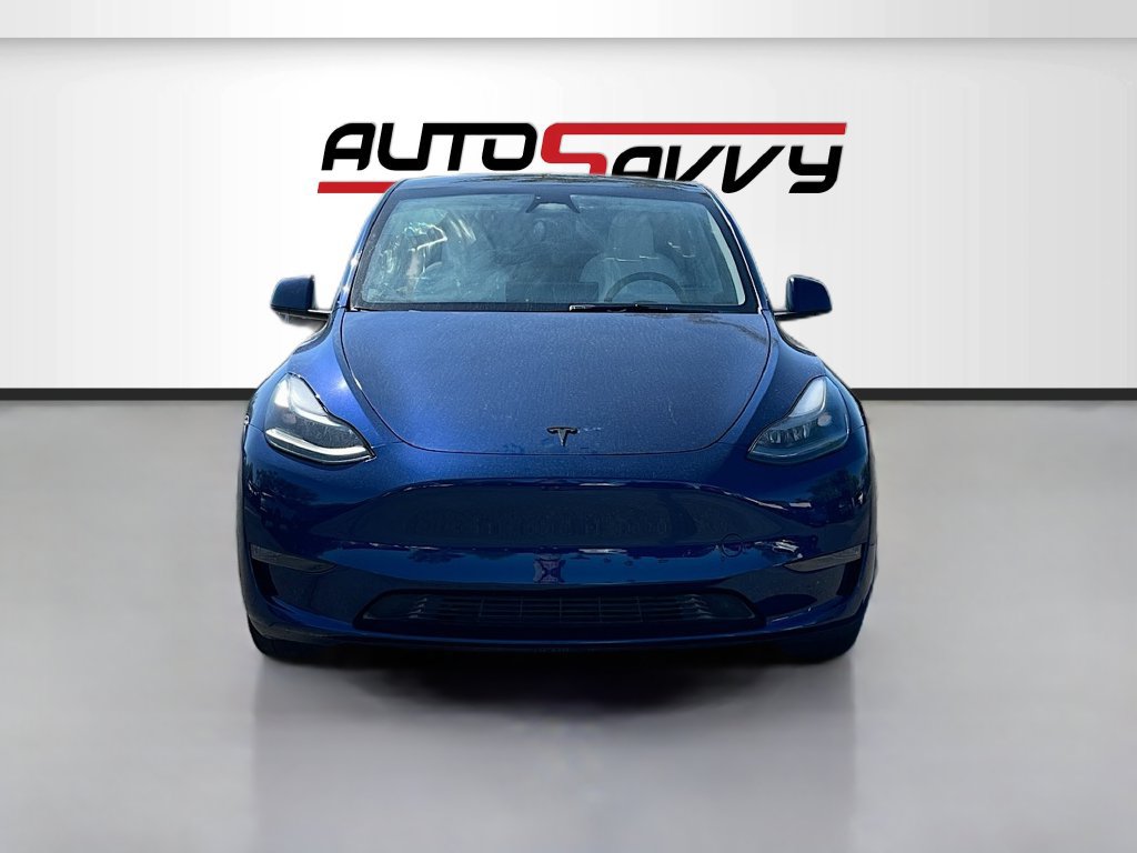 Used 2024 Tesla Model Y 2WD image 2
