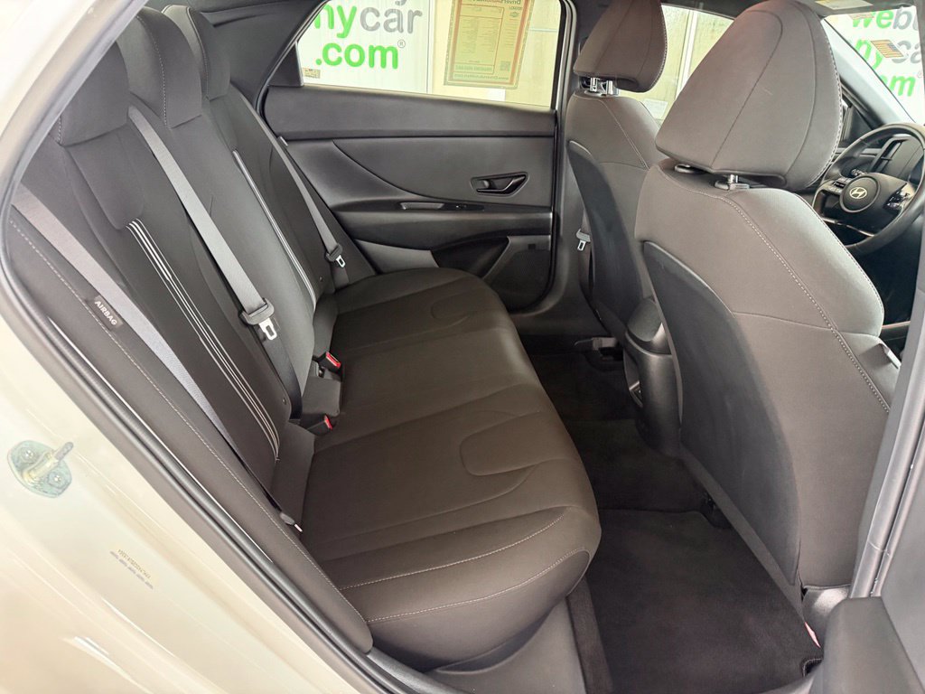 Used 2025 Hyundai Elantra Sport FWD image 25