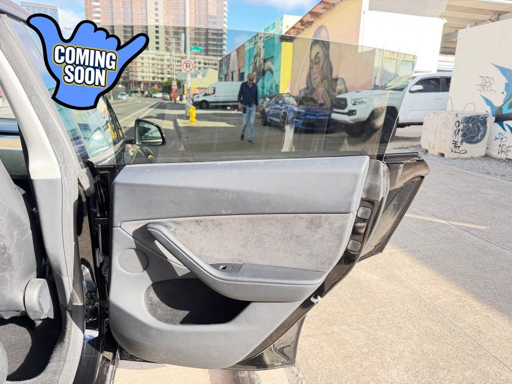 Used 2023 Tesla Model Y AWD image 13
