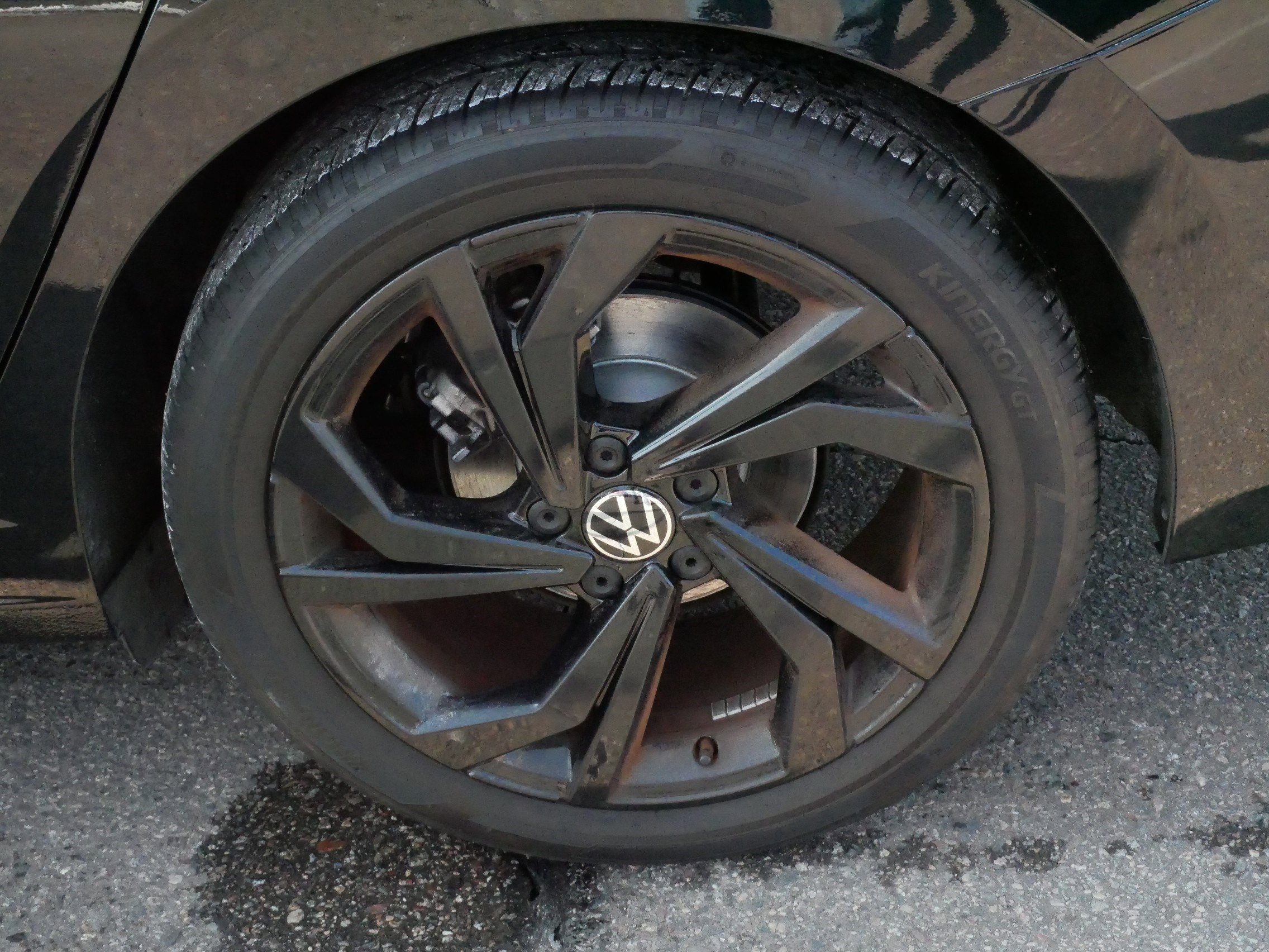 Certified 2025 Volkswagen Jetta SE w/ Sunroof Package image 15