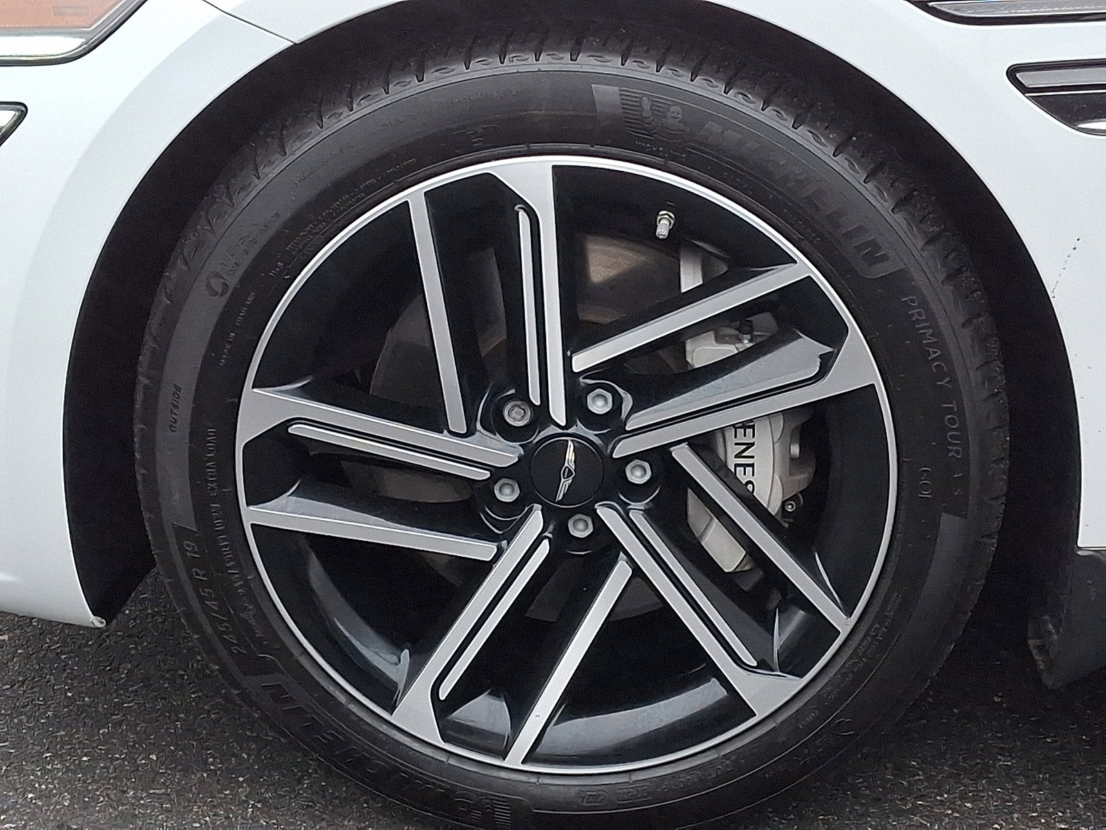 Certified 2025 Genesis G80 2.5T Advanced image 28