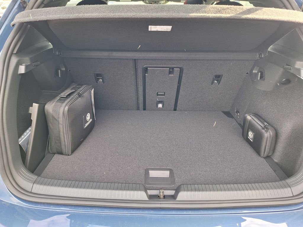 New 2026 Volkswagen GTI SE image 25