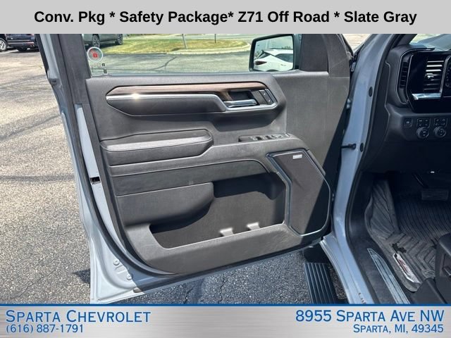 Used 2024 Chevrolet Silverado 1500 RST w/ Convenience Package II AWD/4WD image 12
