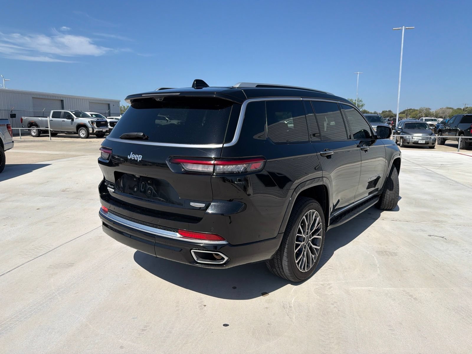 Used 2021 Jeep Grand Cherokee L Summit AWD/4WD image 7