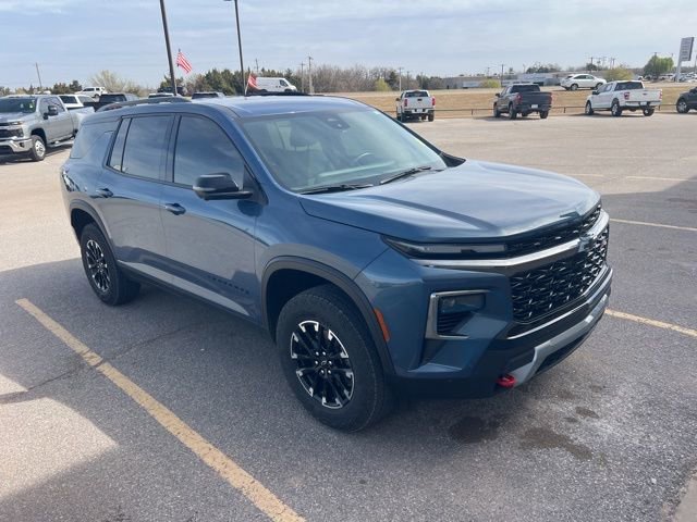 Used 2024 Chevrolet Traverse Z71 w/ Enhanced Driving Package image 1