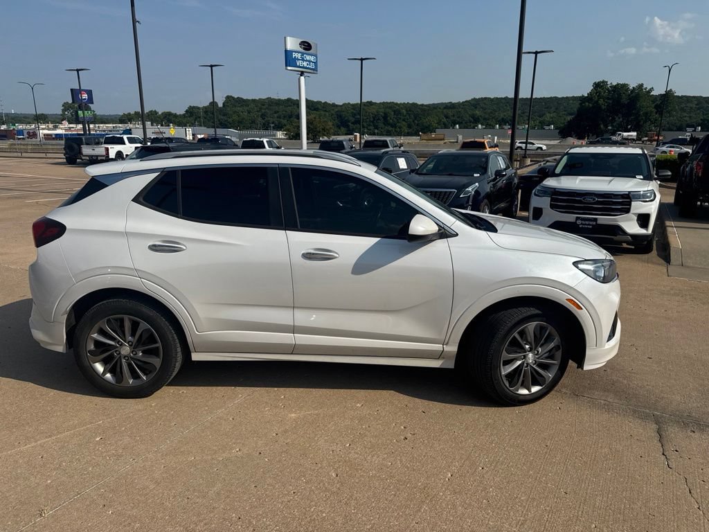 Used 2020 Buick Encore GX Select w/ Sport Touring Package FWD image 6