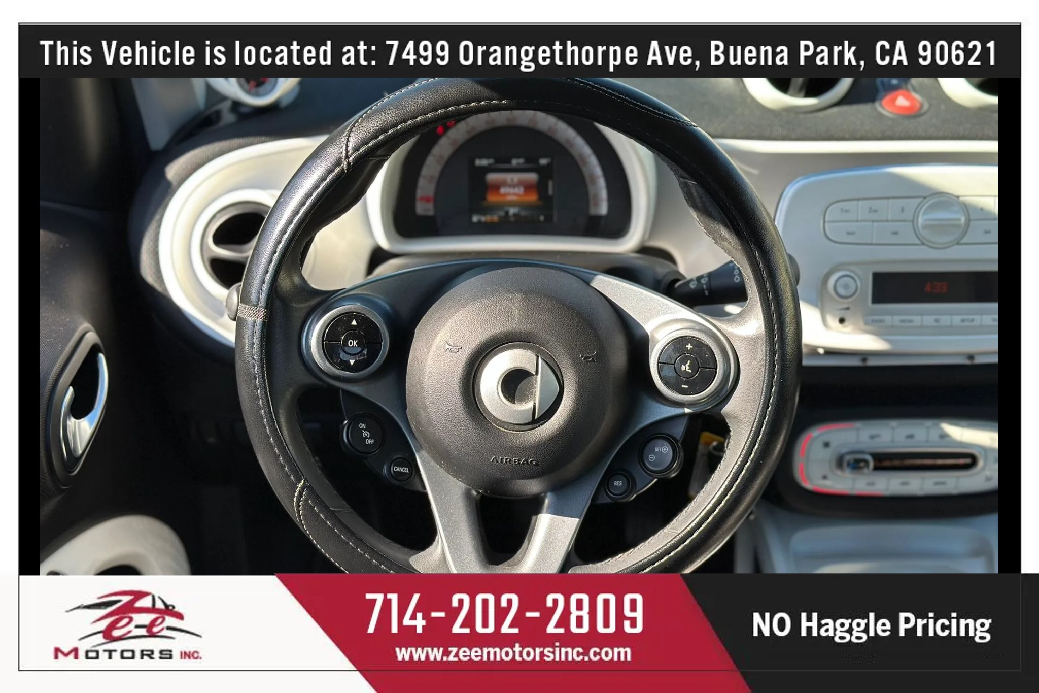 Used 2016 smart fortwo passion RWD image 18
