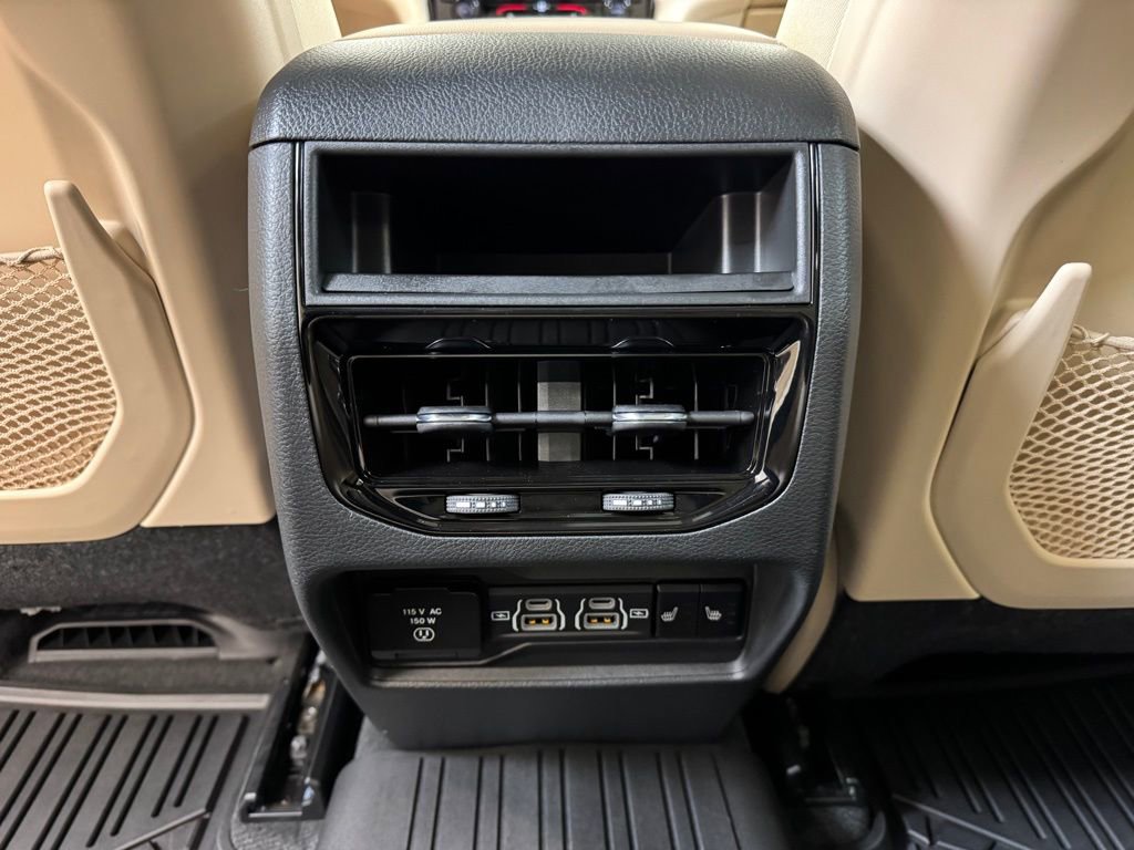 Used 2025 Jeep Grand Cherokee Limited 4xe w/ Luxury Tech Group II image 18